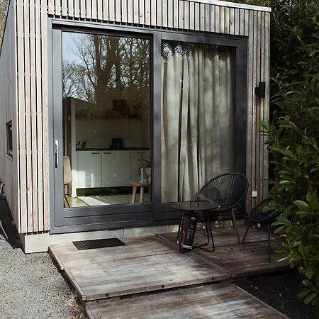 Elahuizen Modern Tiny House Op Rustig Watersportpark 빌라 외부 사진