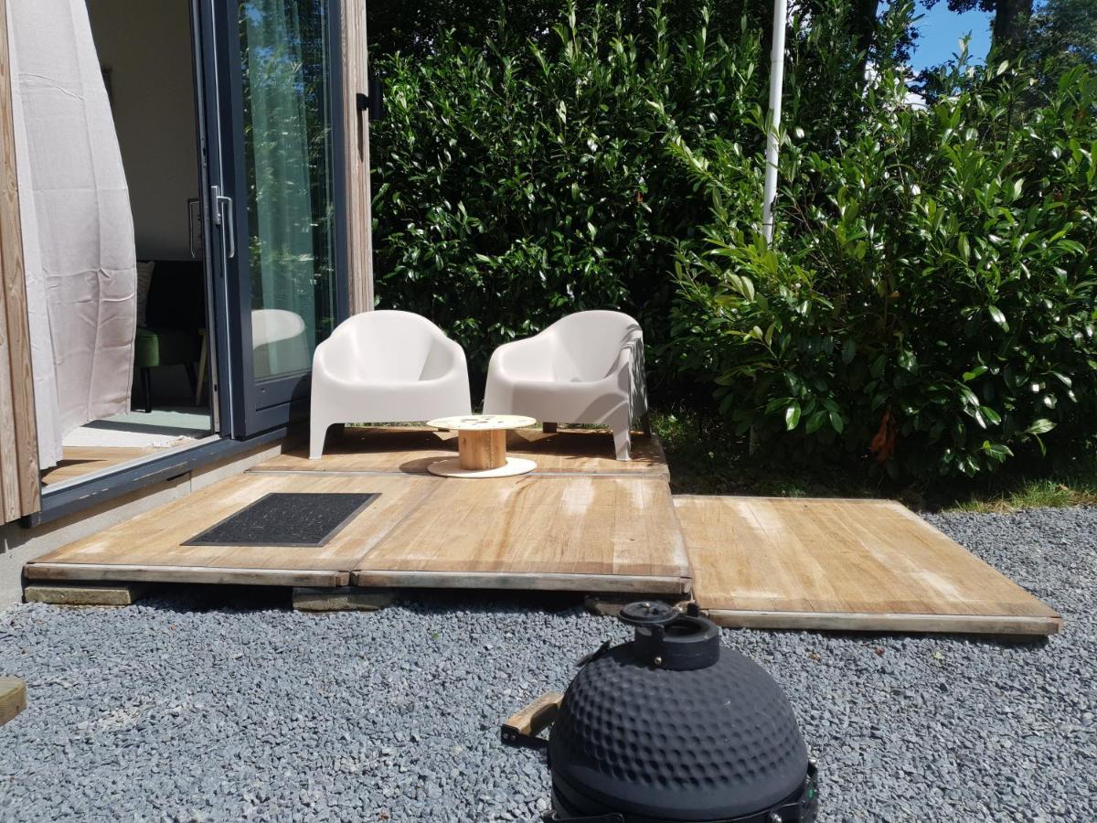 Elahuizen Modern Tiny House Op Rustig Watersportpark 빌라 외부 사진