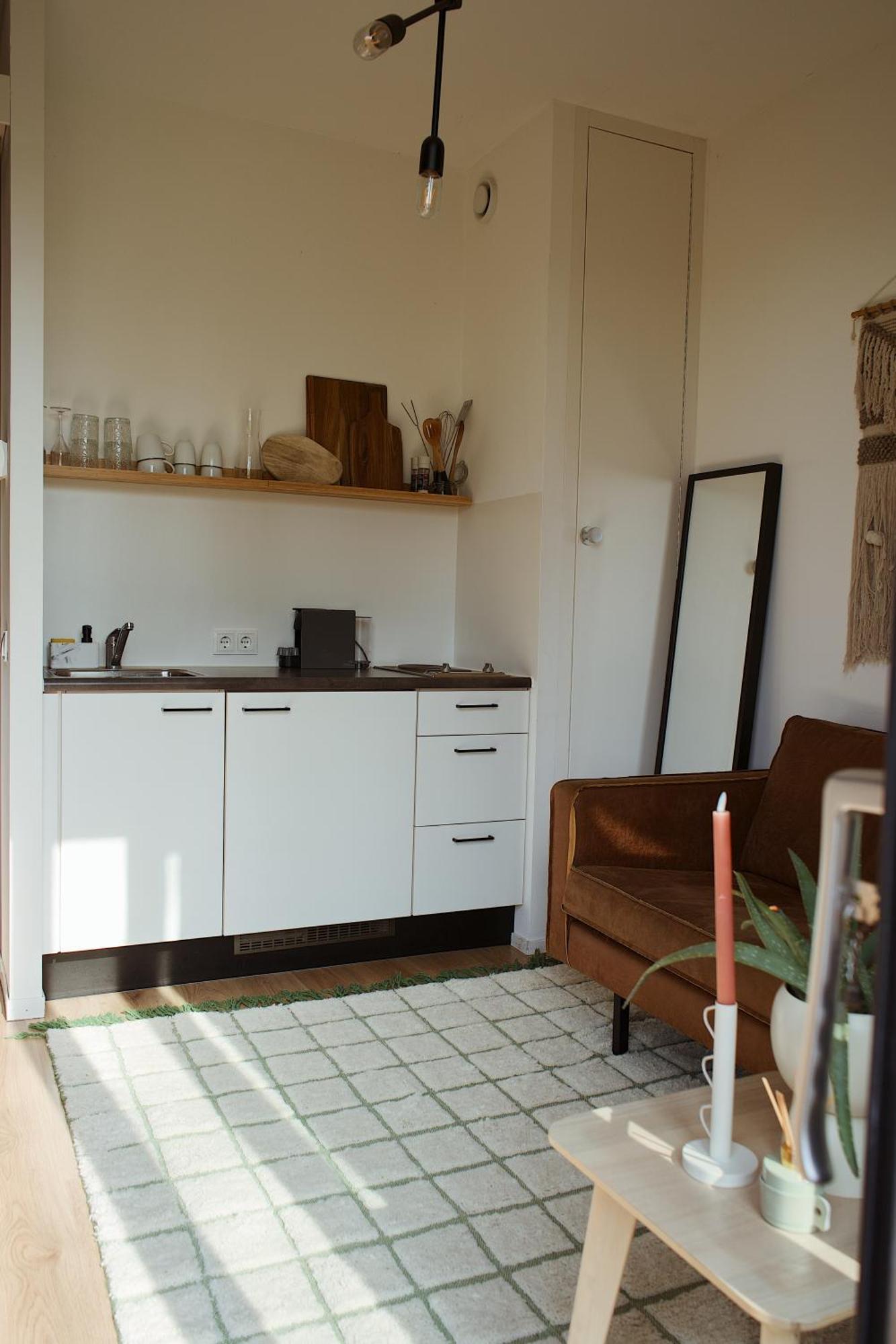 Elahuizen Modern Tiny House Op Rustig Watersportpark 빌라 외부 사진